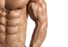 Hvort er betra að lyfta eða stunda þolfimi til að léttast?